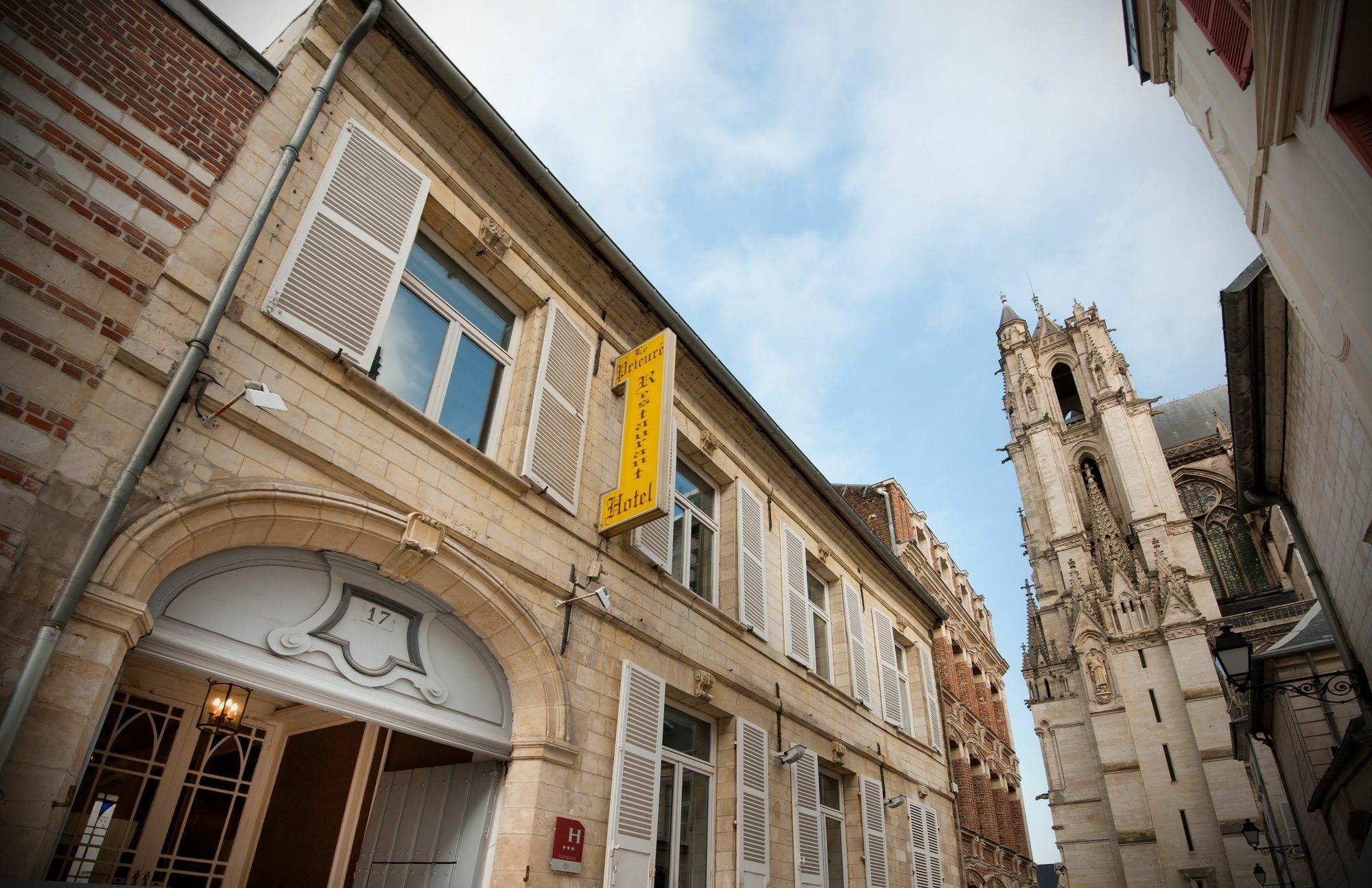 Le Prieure Et La Hotel
